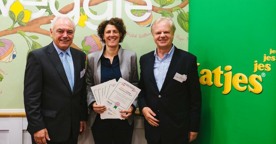 Tobias Bachmüller (Katjes Fassin GmbH + Co. KG), Julia Sandmann (LSV) und Walter Schneeloch (DOSB) (v.r.n.l.) Copyright: Paul Aidan Perry