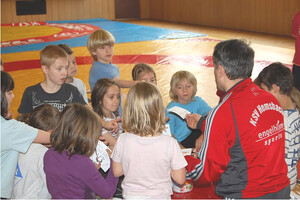 Bewegungsangebote für Kinder in Kooperation mit Bildungseinrichtungen ist einer der Schwerpunkte der Integrationarbeit beim KSV Hemsbach (Bild KSV)